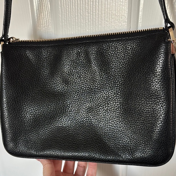 Kate Spade Black Crossbody Bag with Minimalist Design - Picture 7 of 8